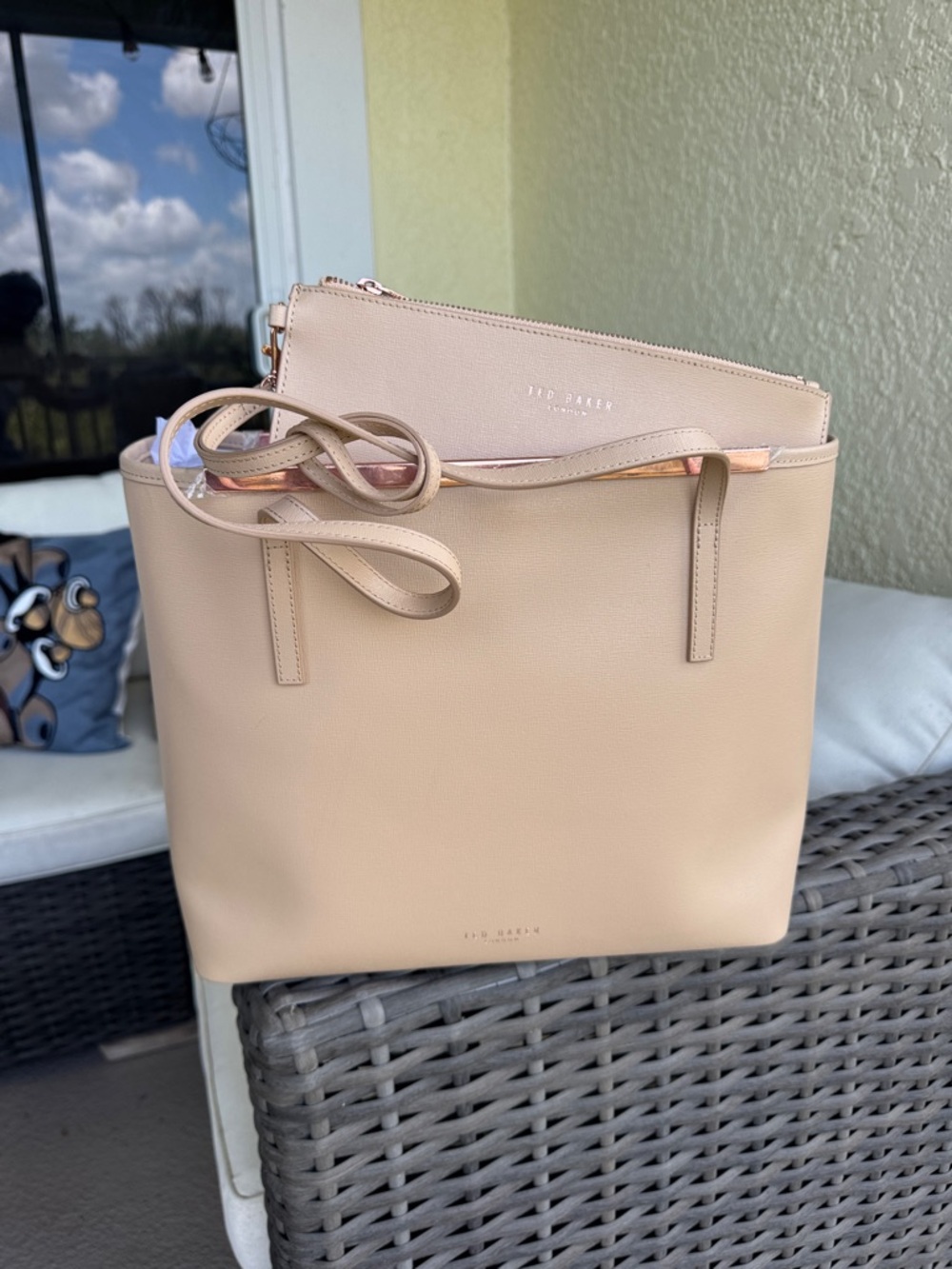 NWT Ted Baker London Rose Gold Bar Icon Tote & Pouch - Nude/Beige